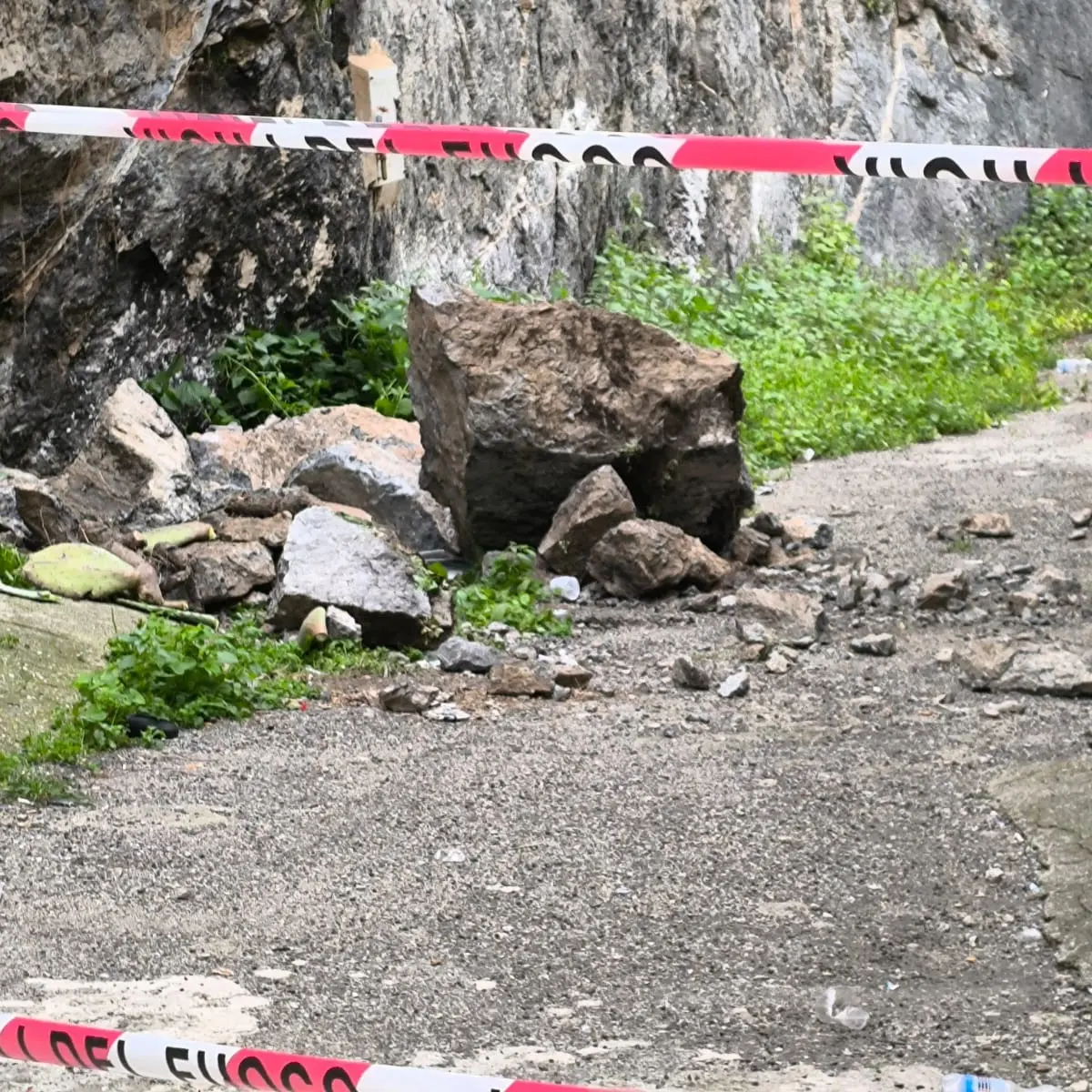 Frana a Cassano, interdetta la zona sud ovest della Pietra del Castello. Evacuate alcune famiglie\n
