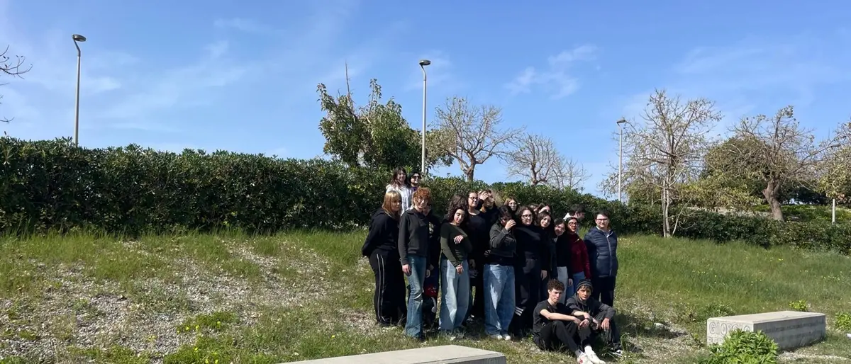 Reggio, il Giardino dei Giusti sulla collinetta del parco Lineare Sud: oggi l’inaugurazione\n