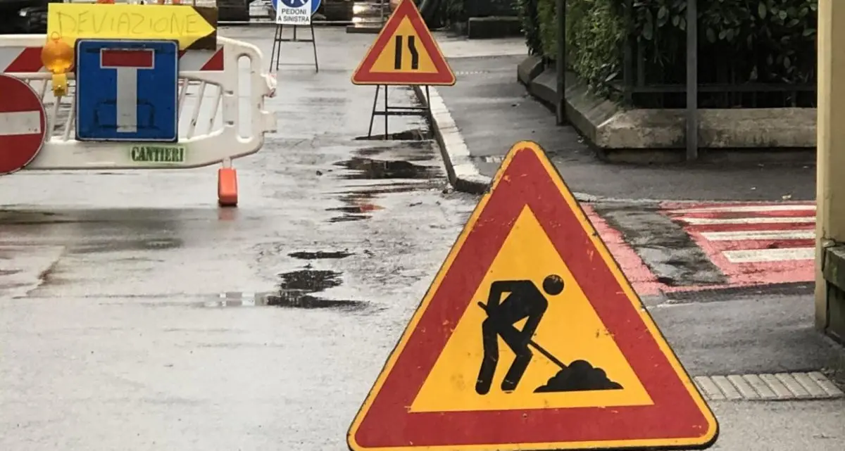 Cosenza, lavori in contrada Caricchio: stop a sosta e transito dal 9 all’11 marzo\n