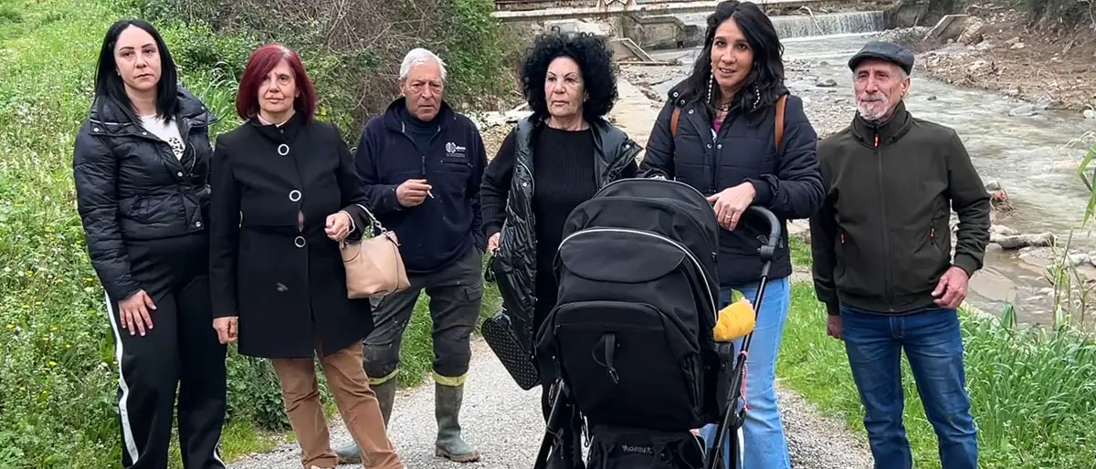 Cosenza, la disperazione delle famiglie evacuate: «Dateci un segnale, vogliamo tornare a casa» | FOTO – VIDEO