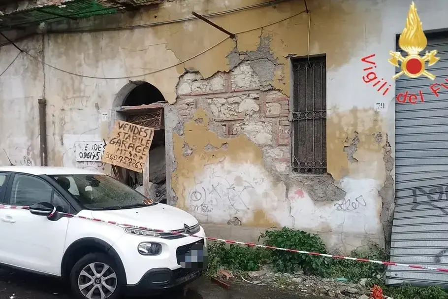 Via Carlo V, la strada riaprirà al traffico giovedì 12 marzo dopo i lavori di messa in sicurezza\n