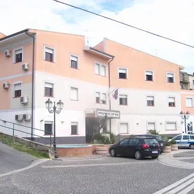 Simeri Crichi, il prefetto sospende il Consiglio comunale dopo le dimissioni della maggioranza dei componenti\n