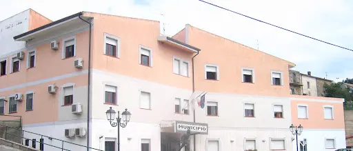 Simeri Crichi, il prefetto sospende il Consiglio comunale dopo le dimissioni della maggioranza dei componenti\n