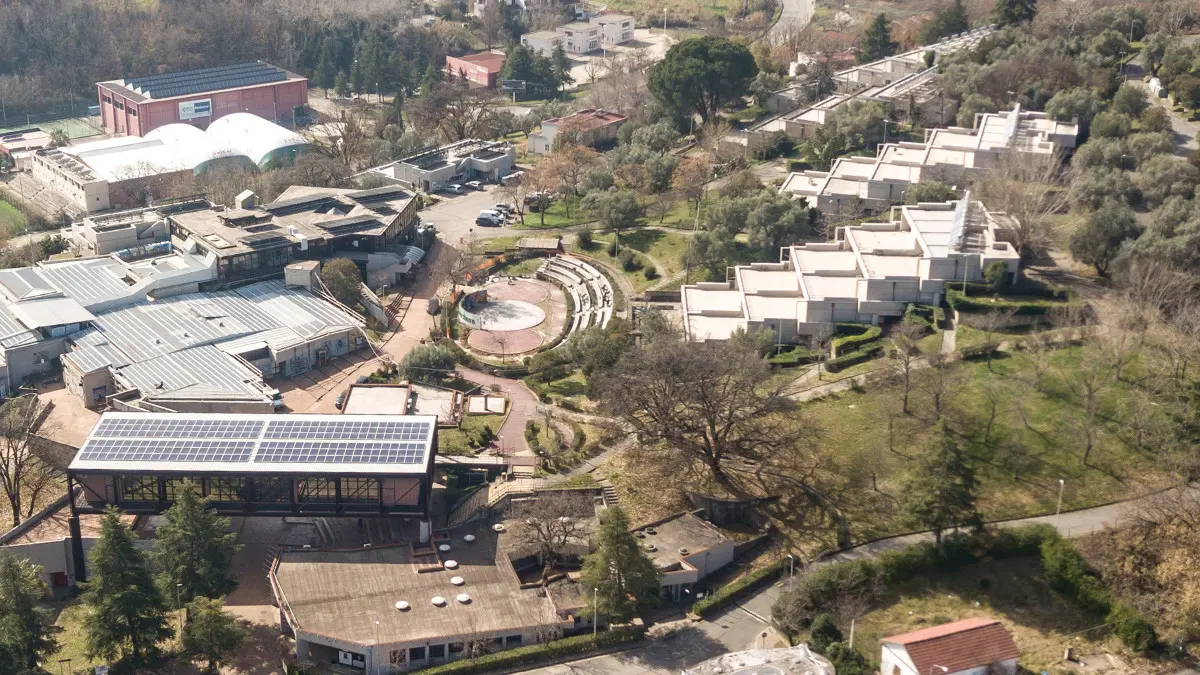 Unical investe sul Centro residenziale: oltre 2 milioni per Wi-Fi, nuovi posti letto e riqualificazione del campus\n