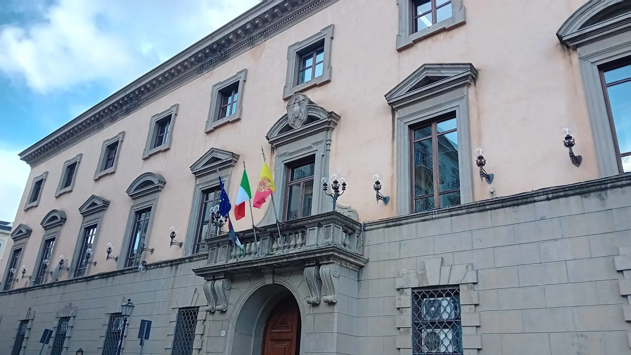 Forza Italia replica a Fiorita: «Malcontento diffuso, nessuna regia dietro la raccolta firme»\n