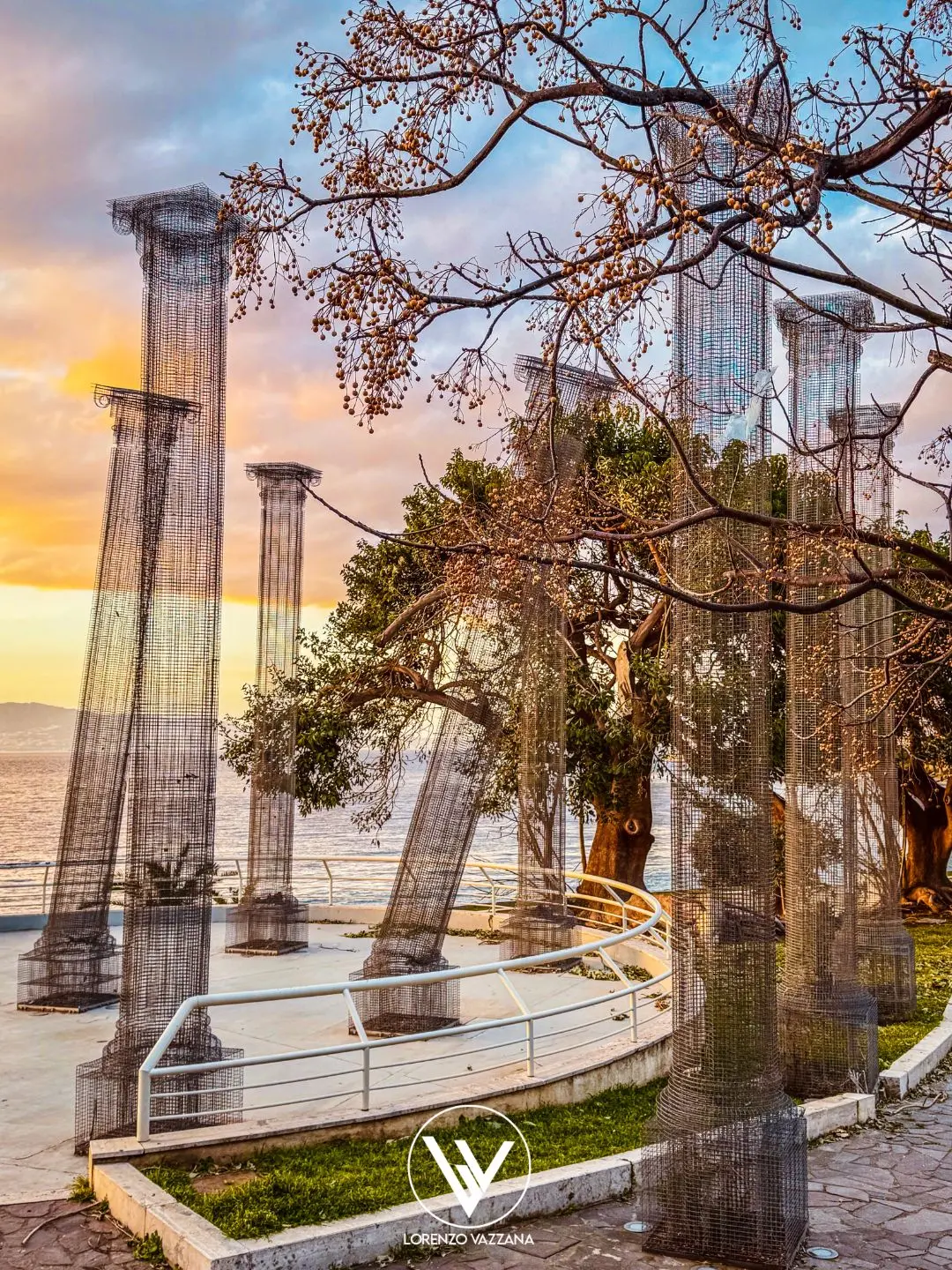 Abbracci al tramonto\n