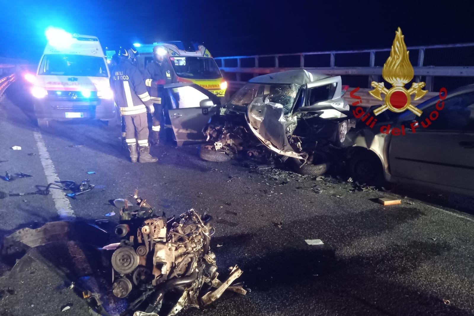 Incidente sulla Statale 107 nel Cosentino: un morto e un ferito