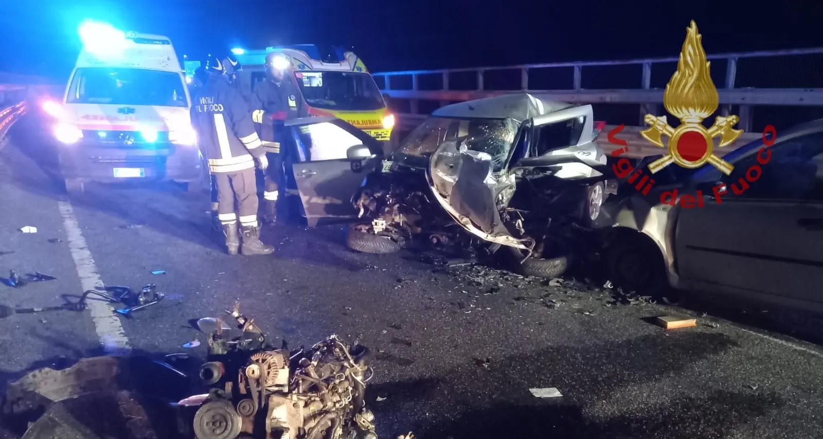 Incidente sulla Statale 107 nel Cosentino: un morto e un ferito nello scontro tra due auto\n\n\n