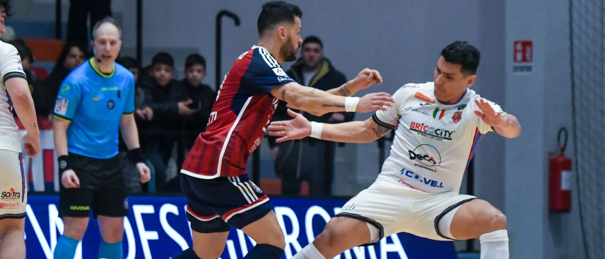 Pirossigeno Cosenza, pari da applausi: la capolista Catania fermata sul 3-3\n\n\n