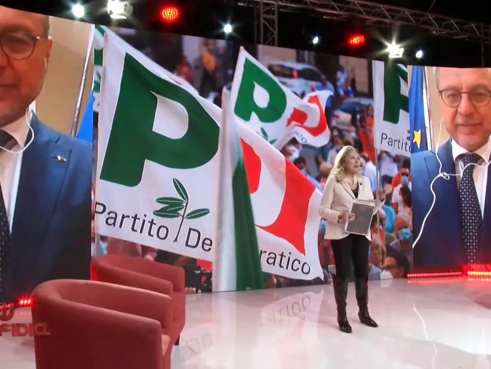 La scalata di Occhiuto a Forza Italia, Giorgio Mulè a Perfidia: «Roberto non è uomo che si arrampica»