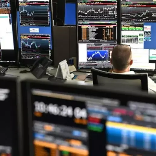 Le Borse europee bruciano 918 miliardi in una settimana. Il petrolio schizza a 90 dollari al barile\n