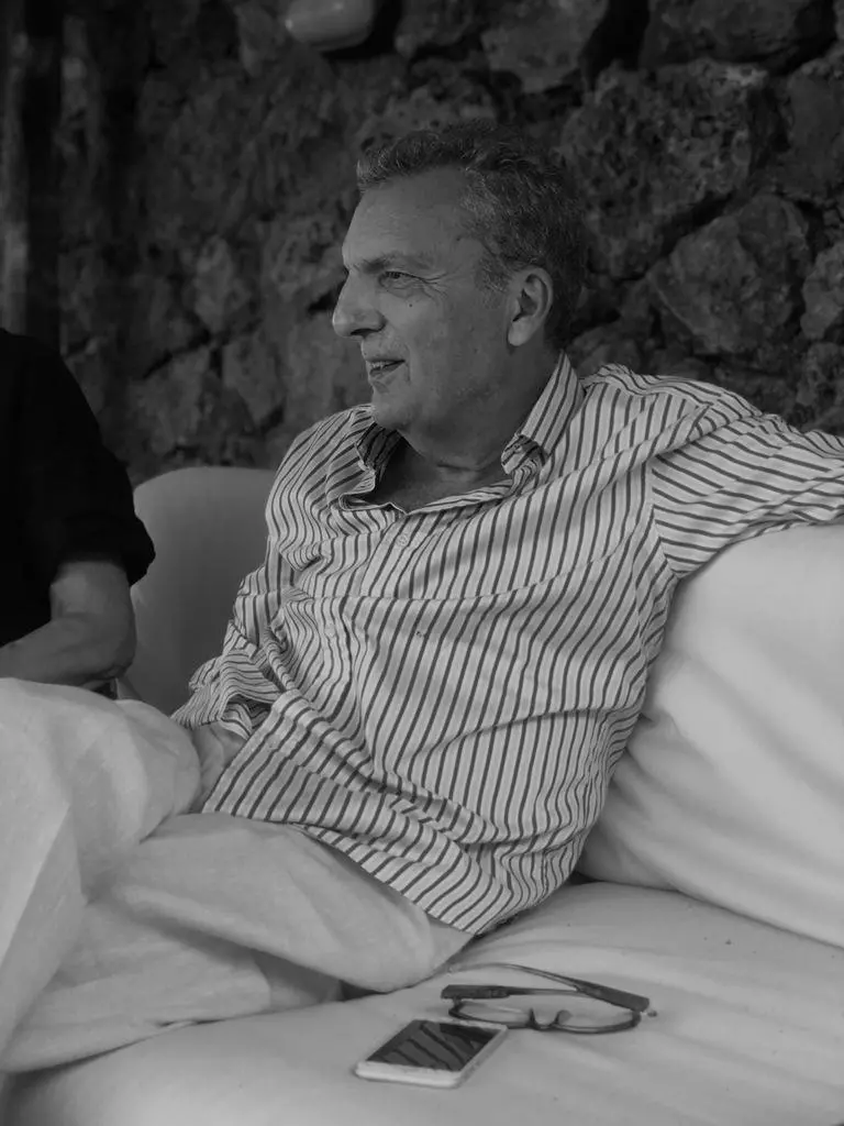 Lutto a Vibo e Briatico per la scomparsa di\u00A0Franco Castagna, marito della marchesa Donatella Bisogni\n