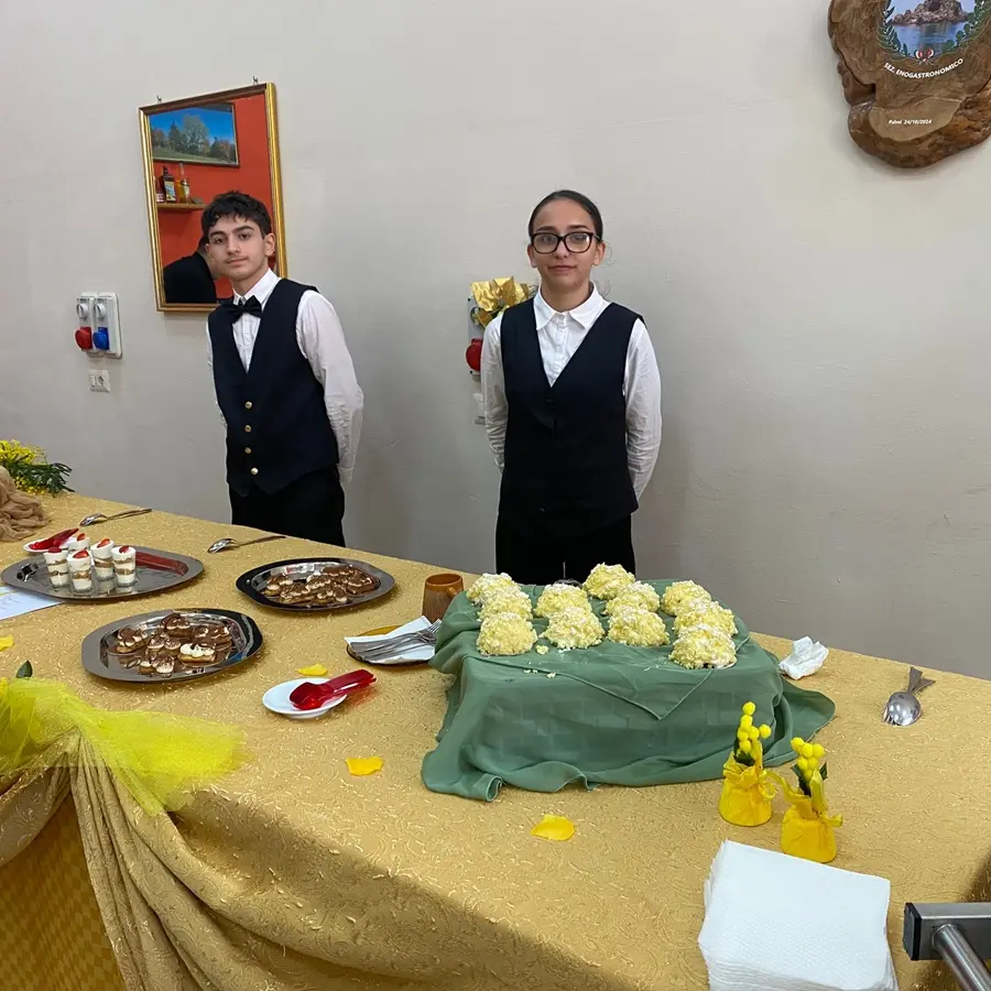L’istituto\u00A0Einaudi-Alvaro\u00A0di Palmi celebra la Donna attraverso la creatività enogastronomica\u00A0\n