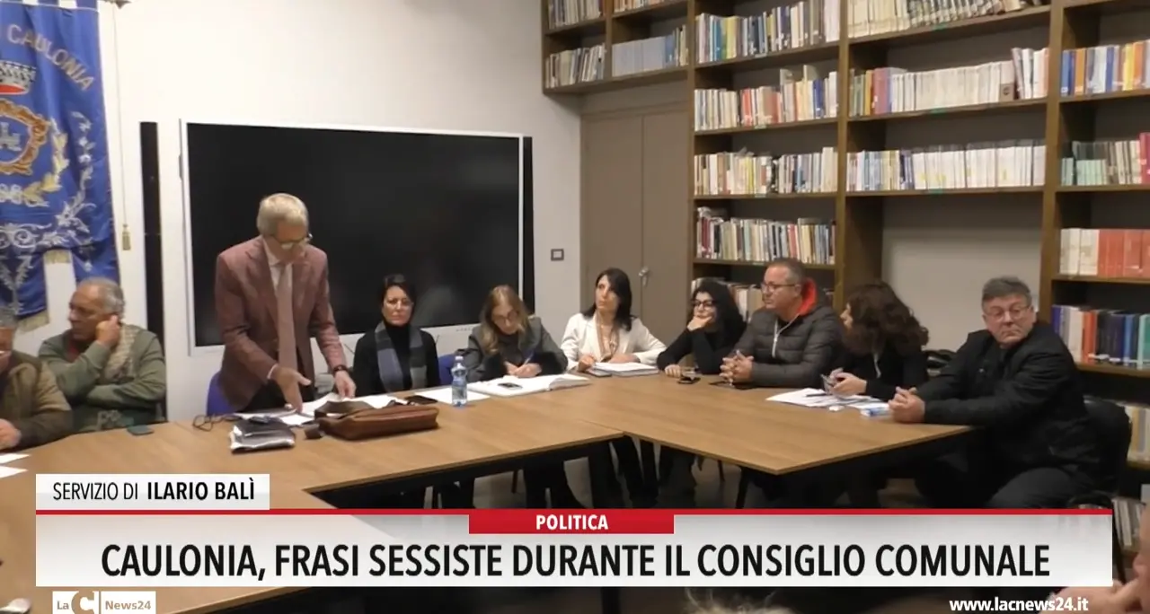 Caulonia, frasi sessiste durante il consiglio comunale