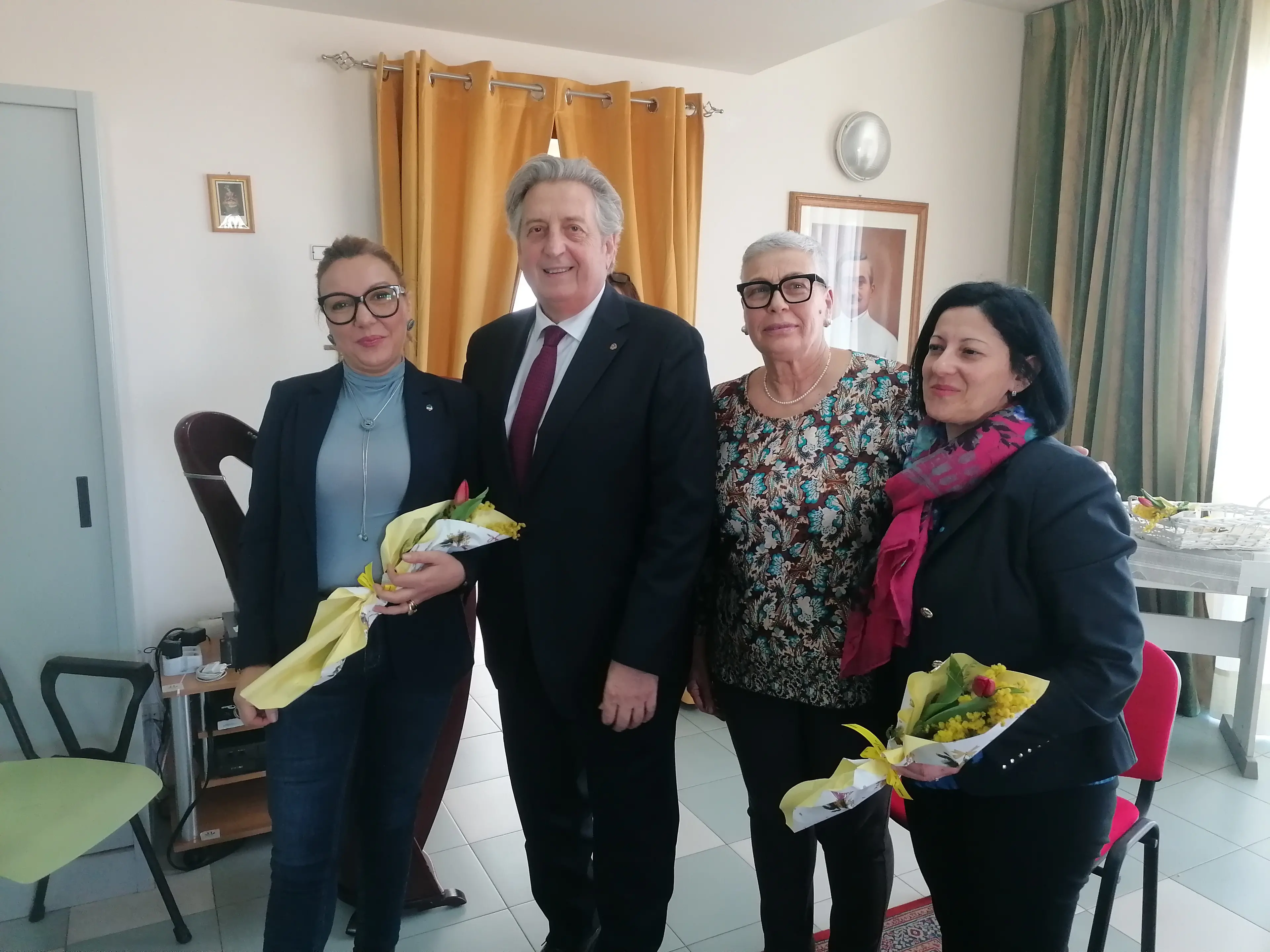 All’Hospice Via delle Stelle “Nel nome delle donne”: cultura, testimonianze e musica per raccontare la forza gentile\n