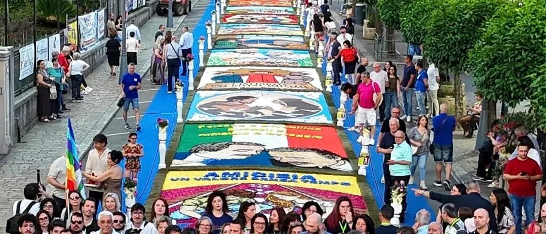 Taurianova prepara l’ottava\u00A0Infiorata e sceglie il racconto del genio italiano\n