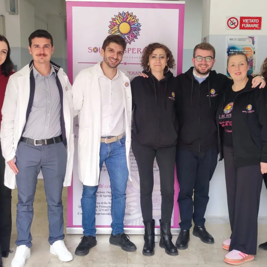 Screening oncologici gratuiti all’ospedale di Pizzo: visite e test grazie all’associazione Sole di Speranza\n