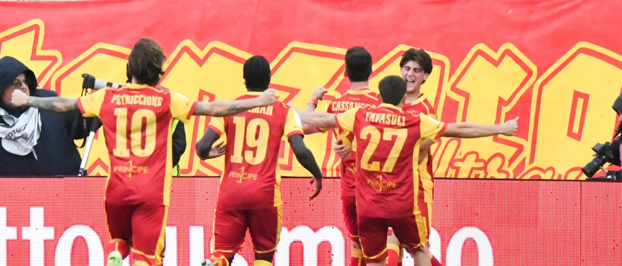 Serie B, il Catanzaro cerca continuità contro l’Empoli: le probabili formazioni\n