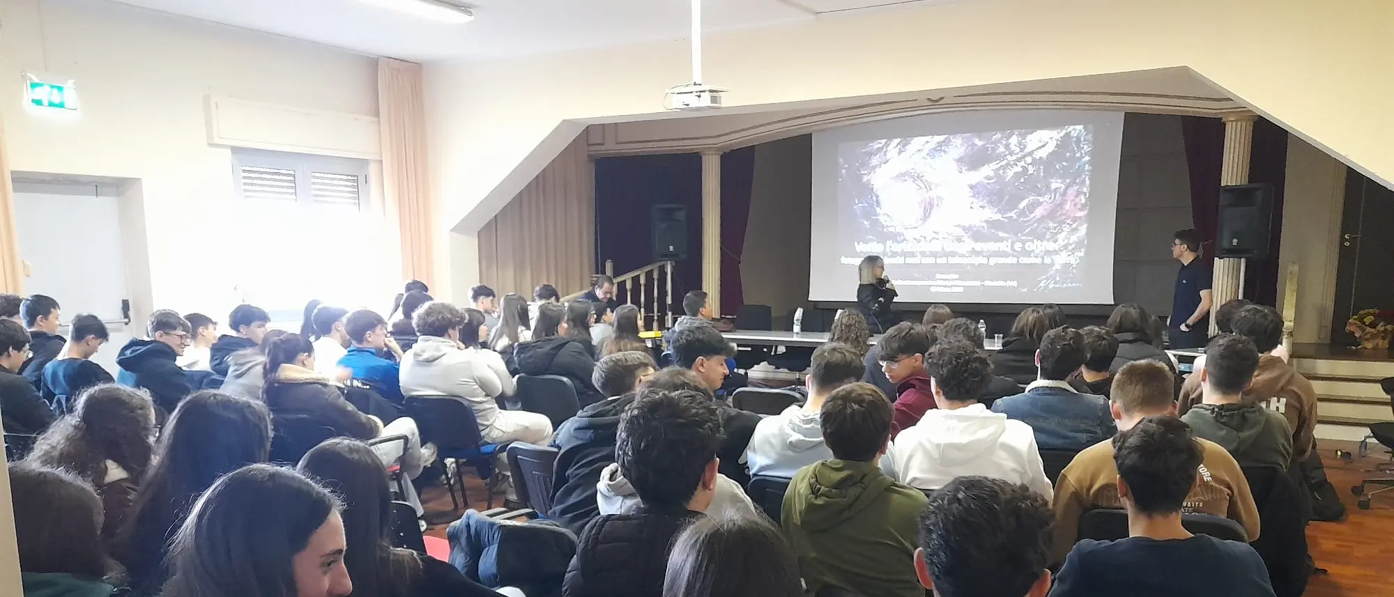 Dal Vibonese all'Event Horizon Telescope: l’astrofisico Rocco Lico incontra gli studenti di Filadelfia\n
