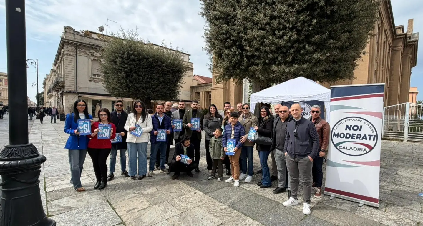 Noi Moderati, gazebo informativo sul Corso Garibaldi: «Grande partecipazione dei cittadini»\n