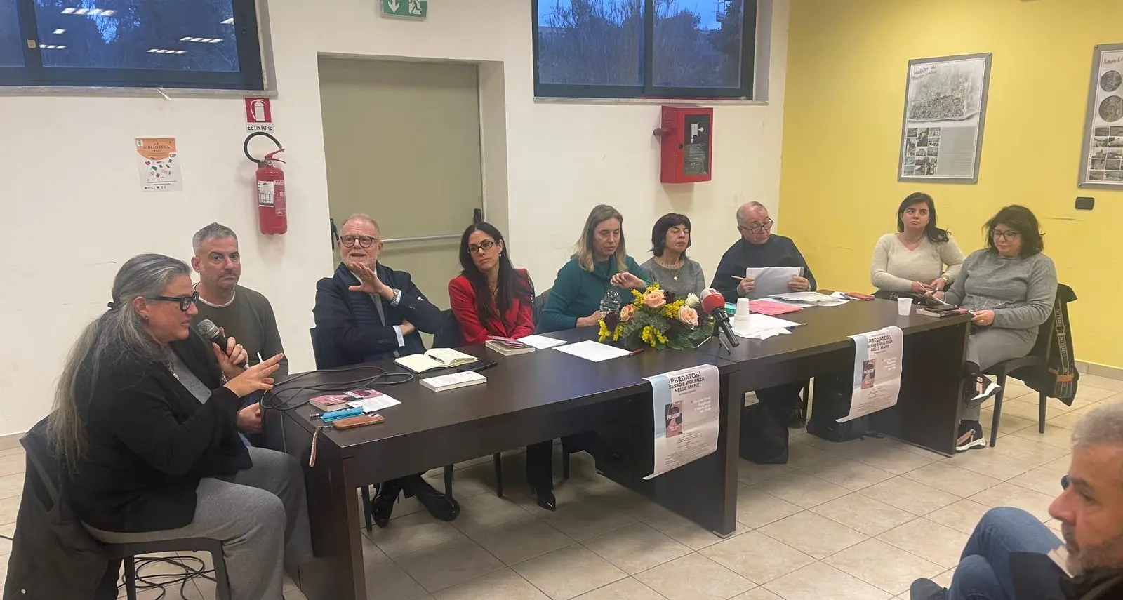 Sesso, dominio e violenza: “Predatori” accende i riflettori sul lato più oscuro delle mafie\n
