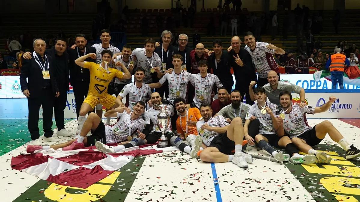 A Belluno la Domotek volley Reggio vince\u00A0al tie break la coppa Italia del Monte dopo una rimonta da brividi\n