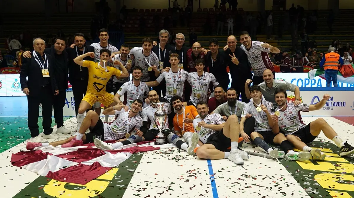 A Belluno la Domotek volley Reggio vince\u00A0al tie break la coppa Italia del Monte dopo una rimonta da brividi\n