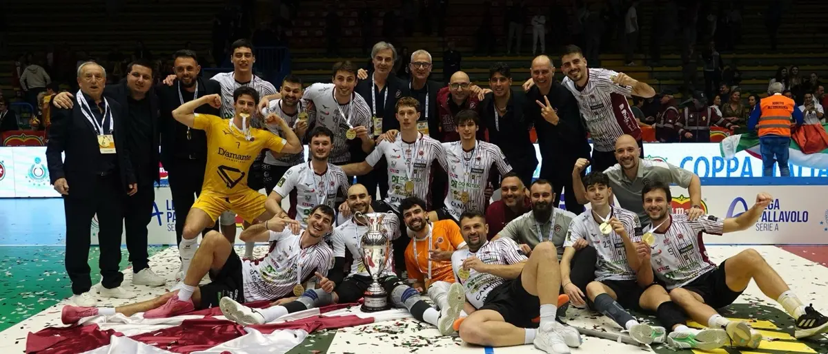 A Belluno la Domotek volley Reggio vince\u00A0al tie break la coppa Italia del Monte dopo una rimonta da brividi\n