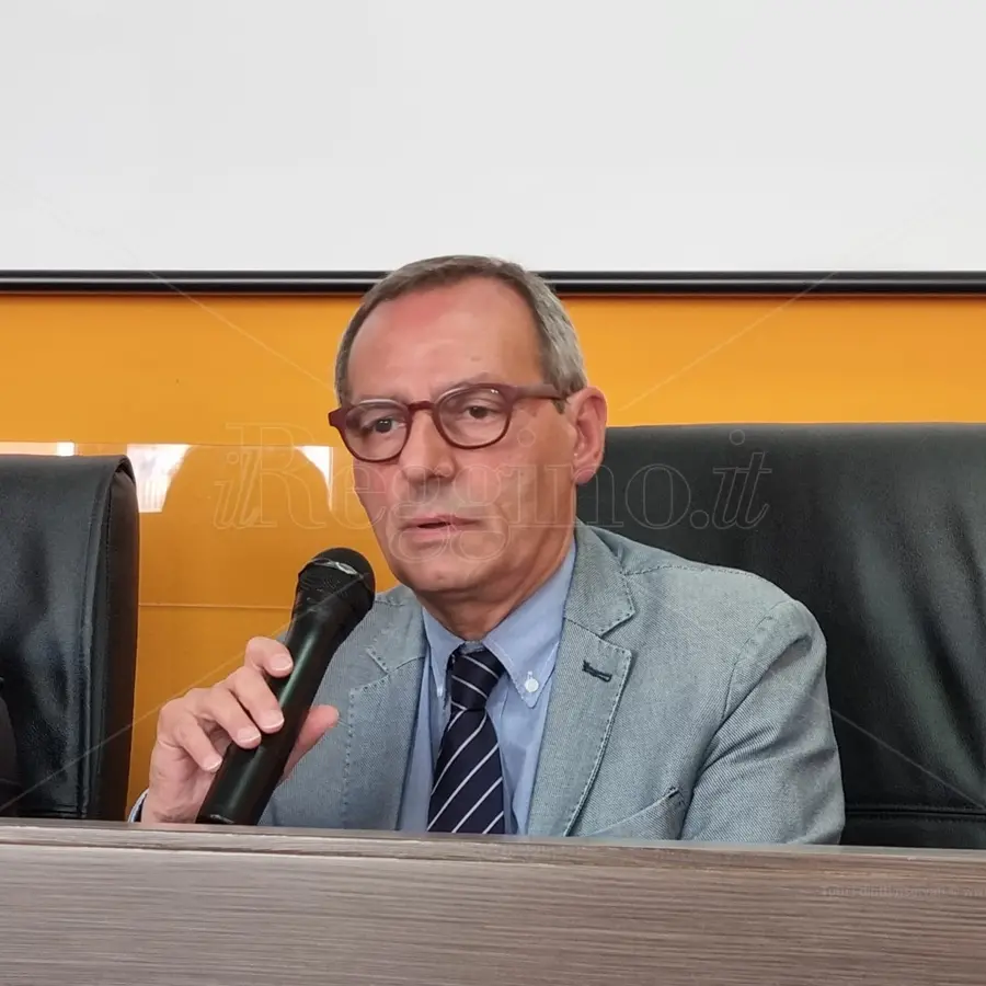 Scomparsa Enzo Sidari, Battaglia: «La città ricorderà il suo impegno umano, professionale e istituzionale»\n