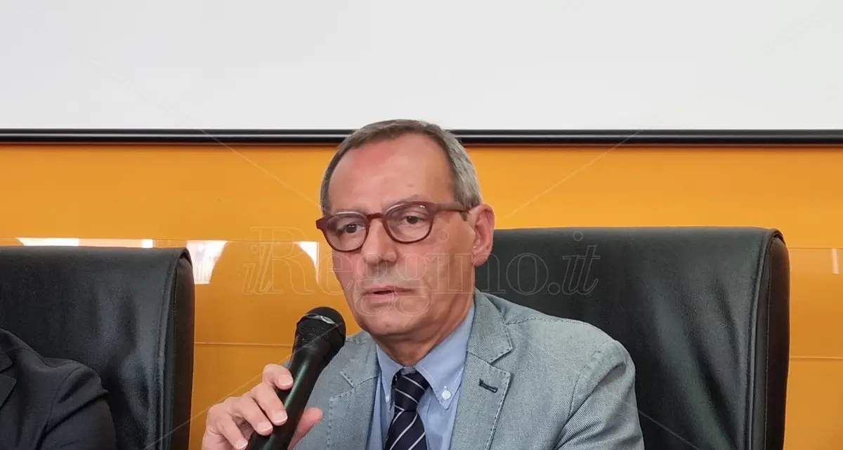 Scomparsa Enzo Sidari, Battaglia: «La città ricorderà il suo impegno umano, professionale e istituzionale»\n