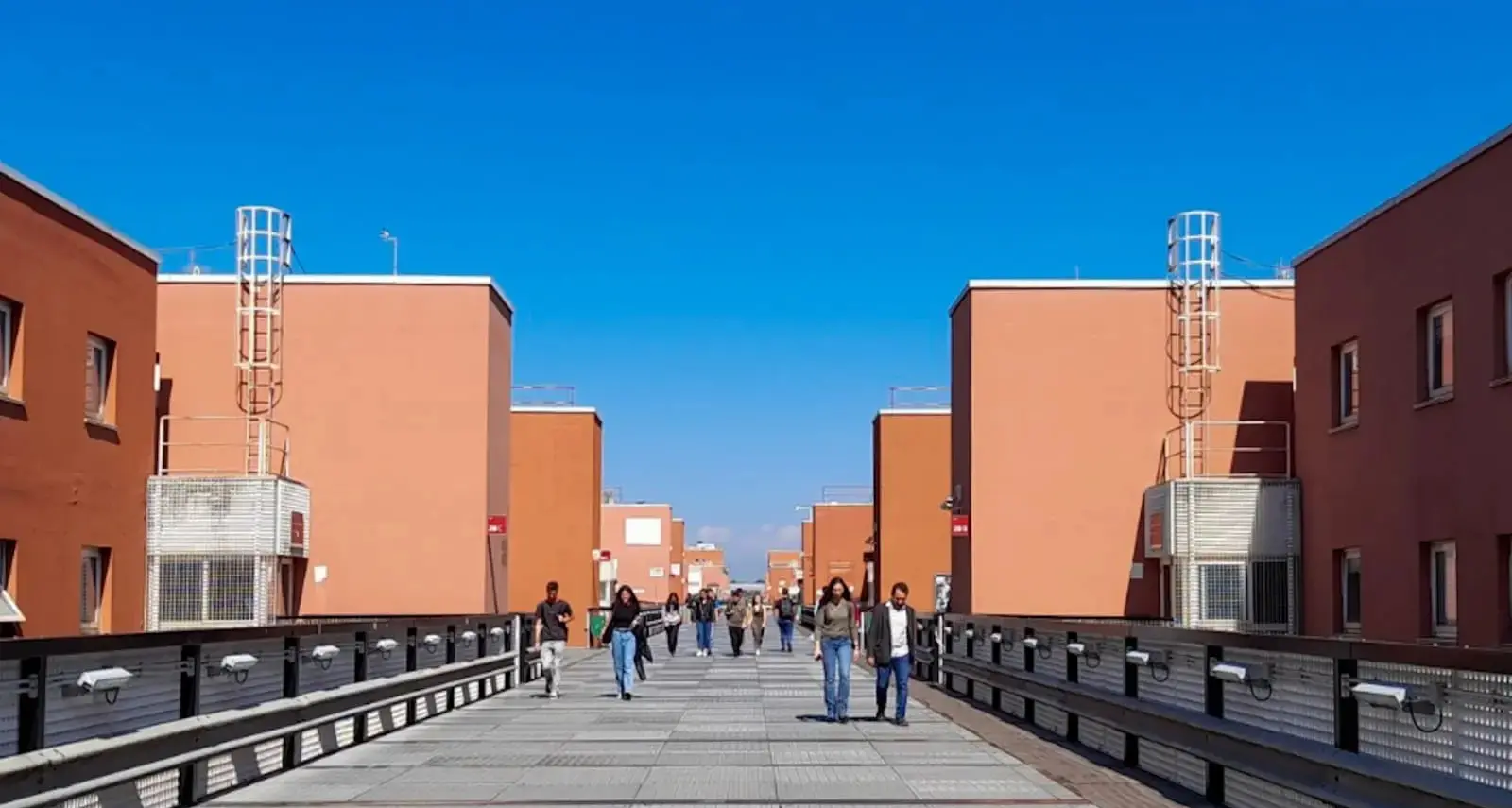 All’Unical le scuole contro le mafie: a confronto le esperienze educative di Brancaccio e Rosarno\n