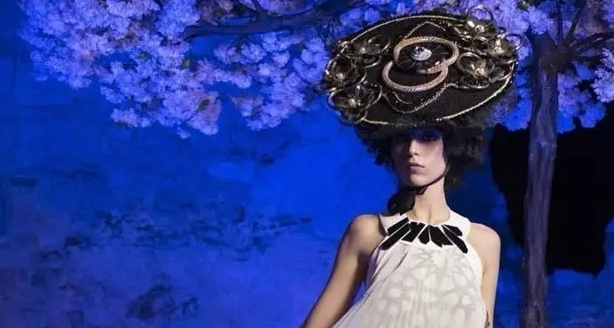 South Italy Fashion Week: a Cosenza l’alta moda incontra il cinema e l’arte\n