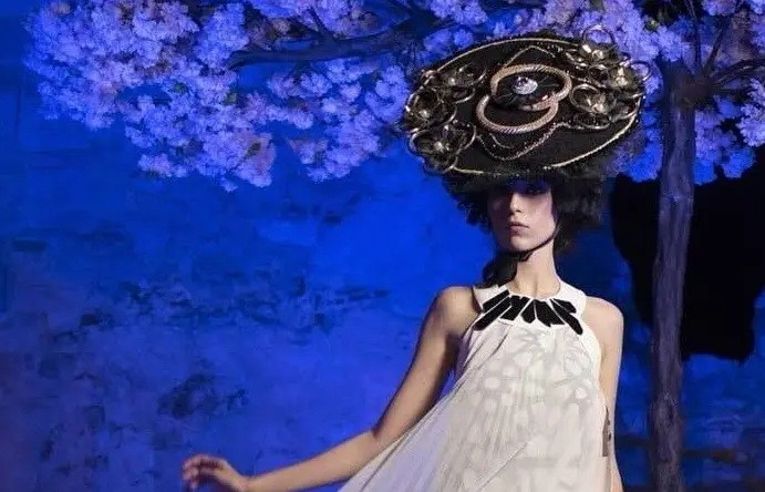 South Italy Fashion Week: a Cosenza l’alta moda incontra il cinema e l’arte\n