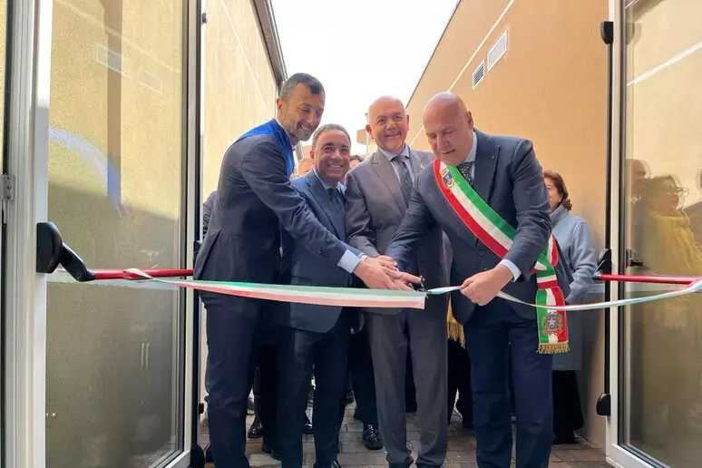 Polo universitario di Crotone, inaugurati i nuovi spazi di Medicina. Voce: «Investire nell’università è investire nel futuro»\n