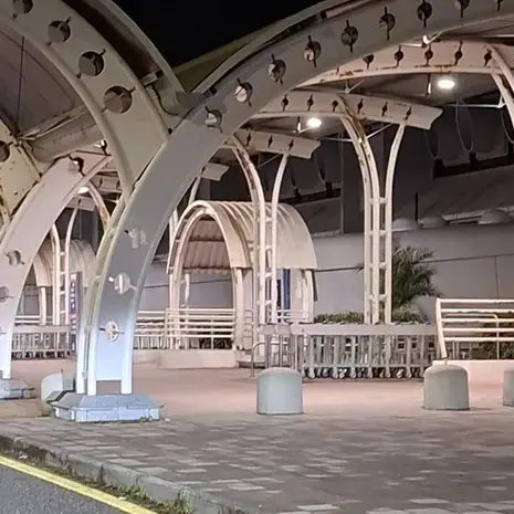 Calabria, nasce il coordinamento di Sistema Trasporti: Ncc e bus turistici uniti sui problemi dell’aeroporto di Lamezia\n