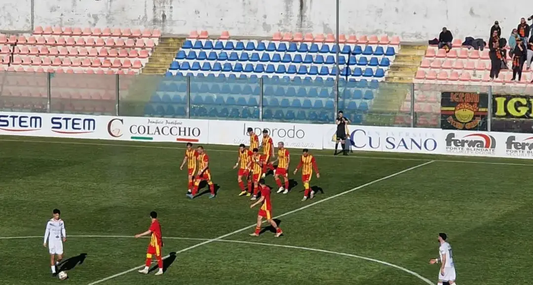 Serie D, l’Igea Virtus rischia cinque punti di penalizzazione, la Reggina può sorpassare in classifica\n