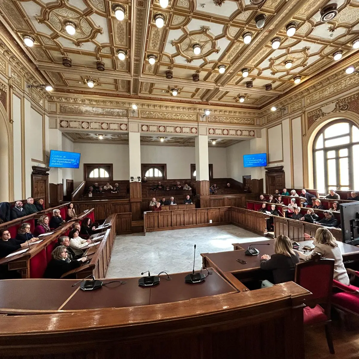 Formazione per 130 dipendenti comunali su Codice di comportamento e uso dei social media\n