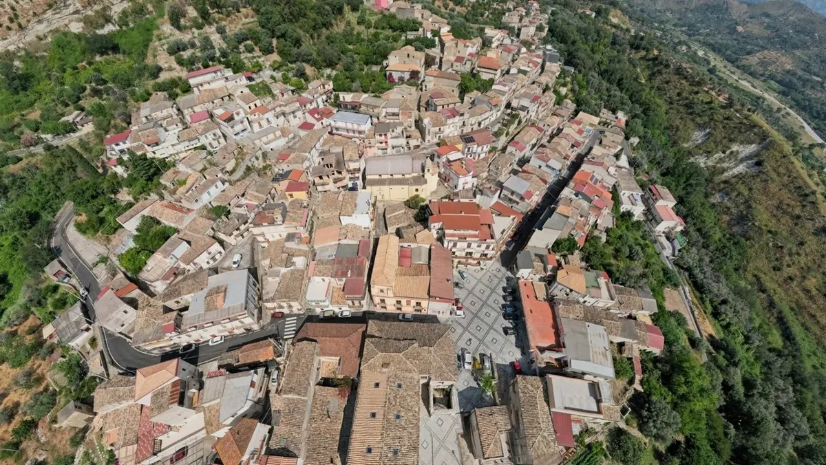 Tra le\u00A0780 mete del Fai anche\u00A0il centro e la frazione di\u00A0Condojannidi Sant’Ilario dello Ionio\n