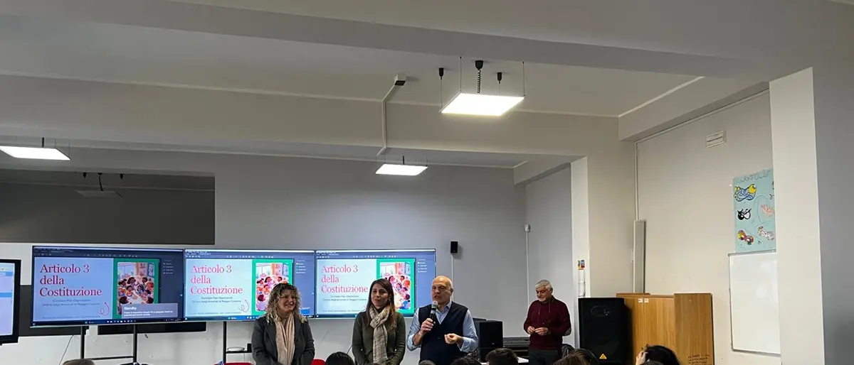 All’istituto Radice Alighieri di Reggio il progetto “La legalità è inclusione: adottiamo l’articolo 3 della Costituzione”\n
