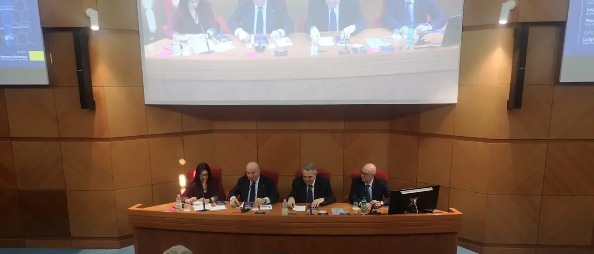 Il sottosegretario Sbarra alla presentazione del libro del vicepresidente nazionale Confapi Francesco Napoli\n