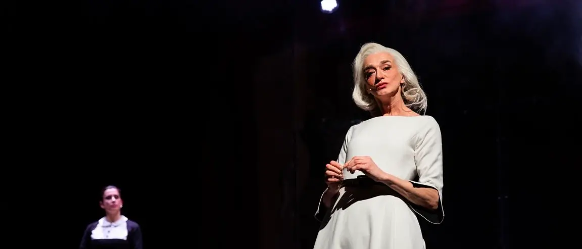 Al Politeama di Catanzaro Drusilla Foer rilegge il mito: il 24 marzo va in scena “Venere Nemica”\n