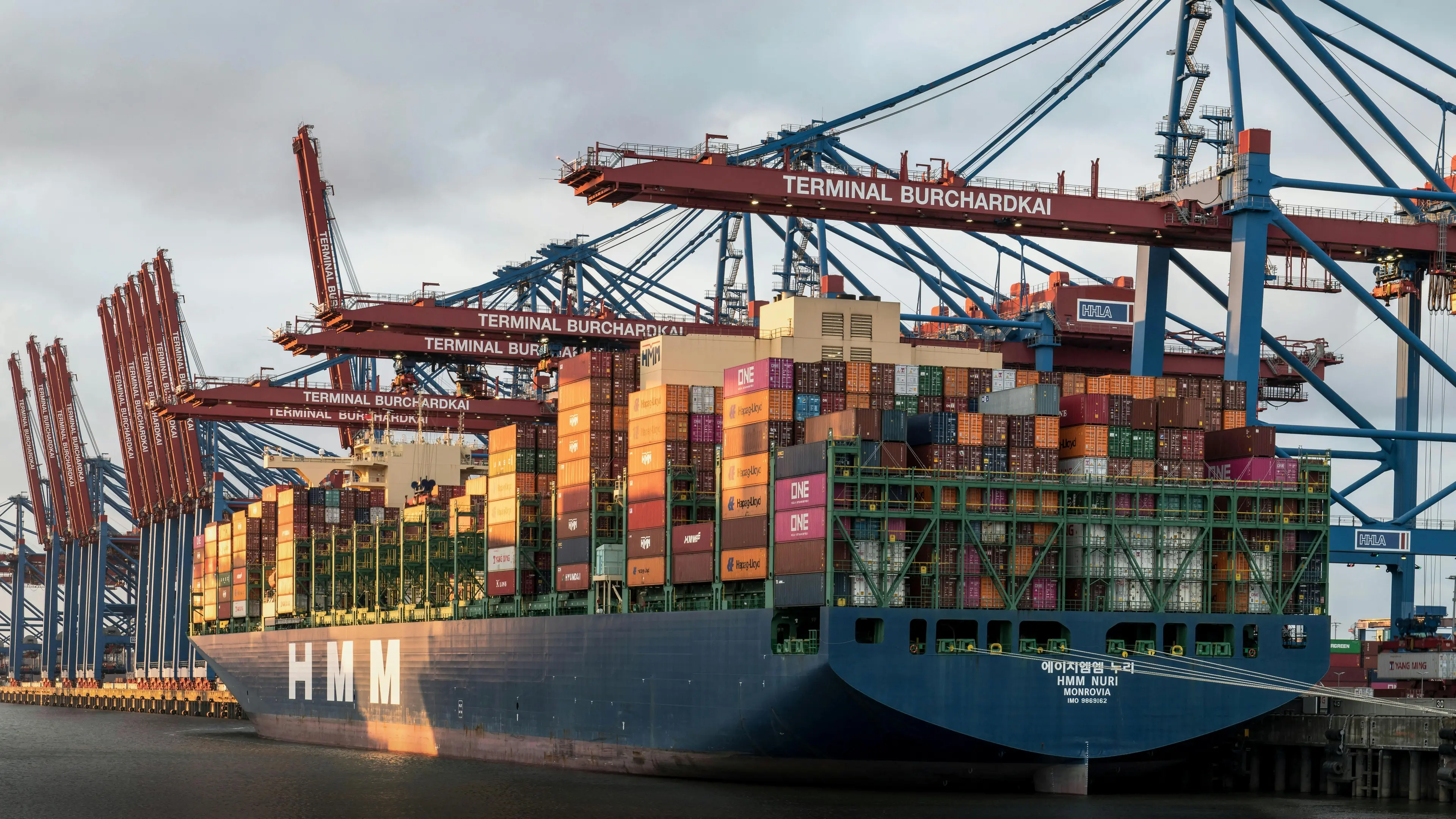 Made in Calabria mai così bene, l’export supera 1 miliardo di euro:\u00A0crescita del 10,8%, tra le migliori in Italia\n