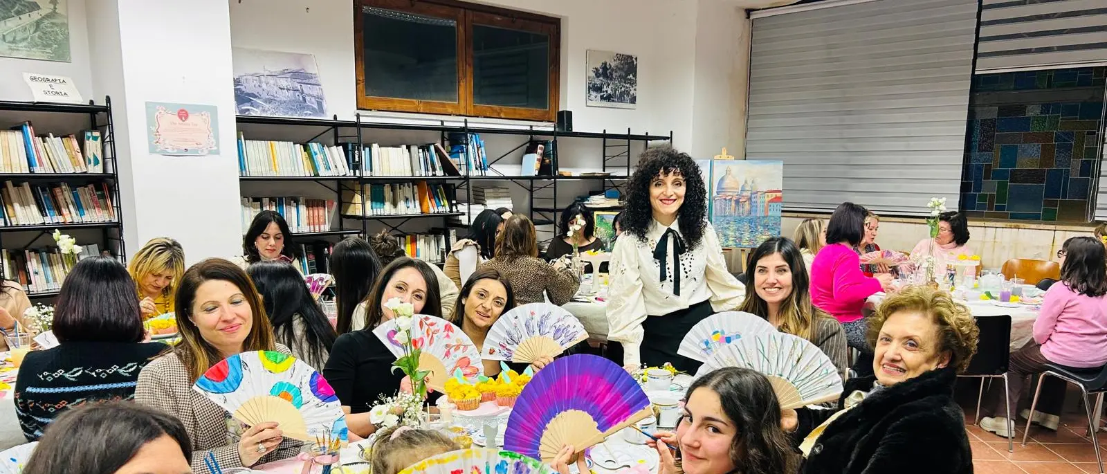 Filadelfia riscopre 18 artiste dimenticate: alla Biblioteca comunale l’evento “Trame di Libertà”\n