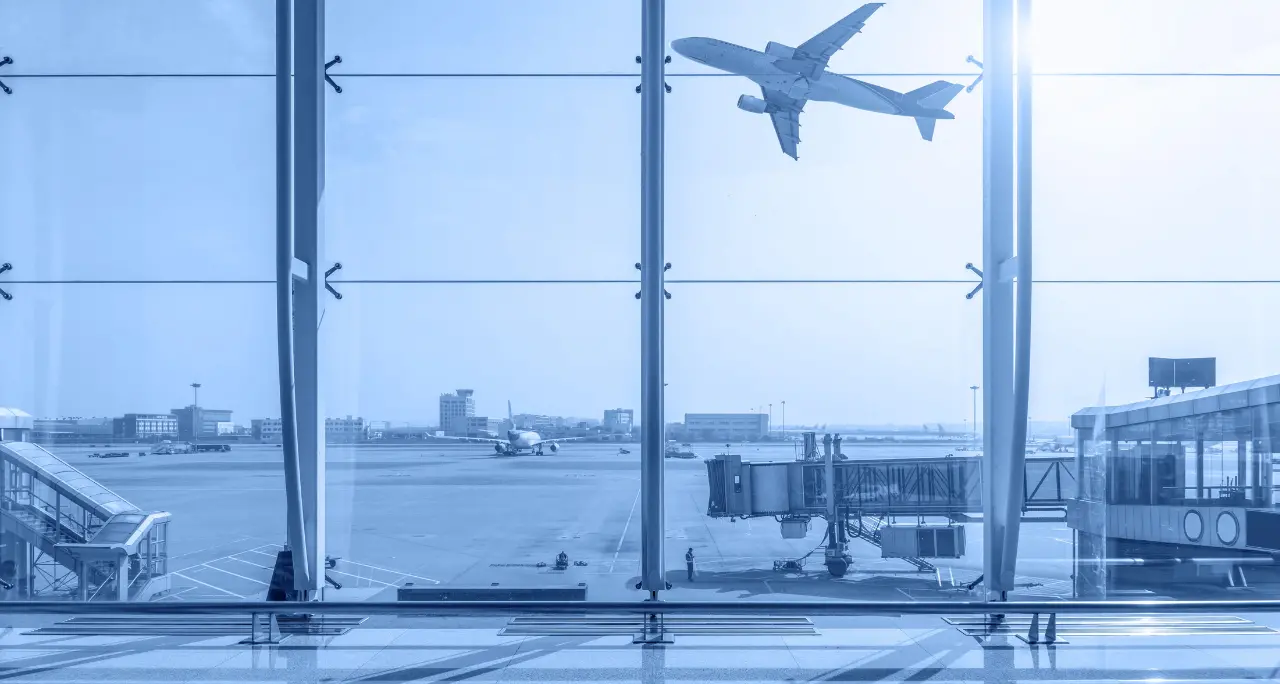 Iran, coppia calabrese bloccata in Thailandia: «Poco aiuto dalle istituzioni, voli fino a 8mila euro per\u00A0poter rientrare»\n