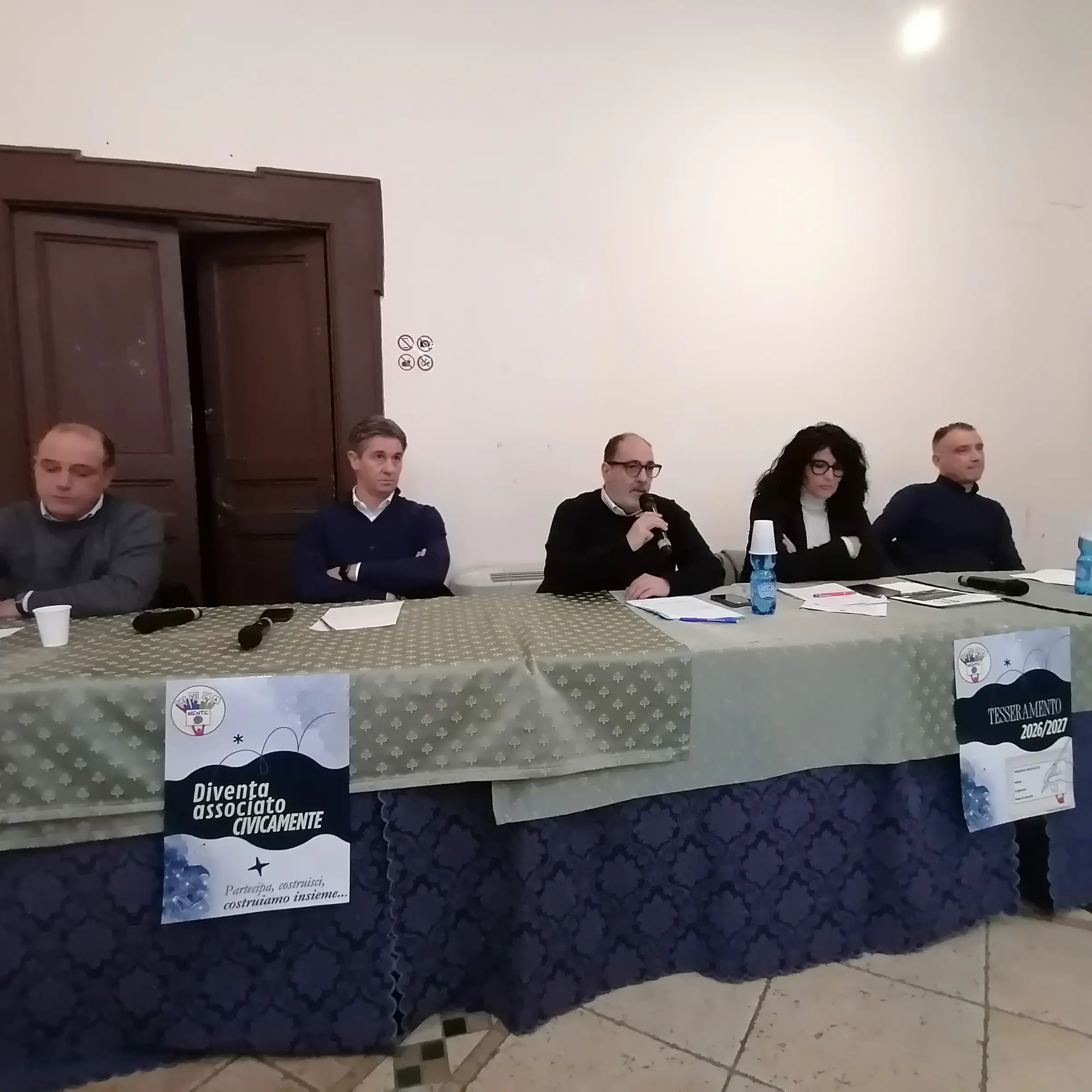 Castrovillari, Civicamente incontra imprese e lavoro: Donadio al tavolo con commercianti e giovani\n