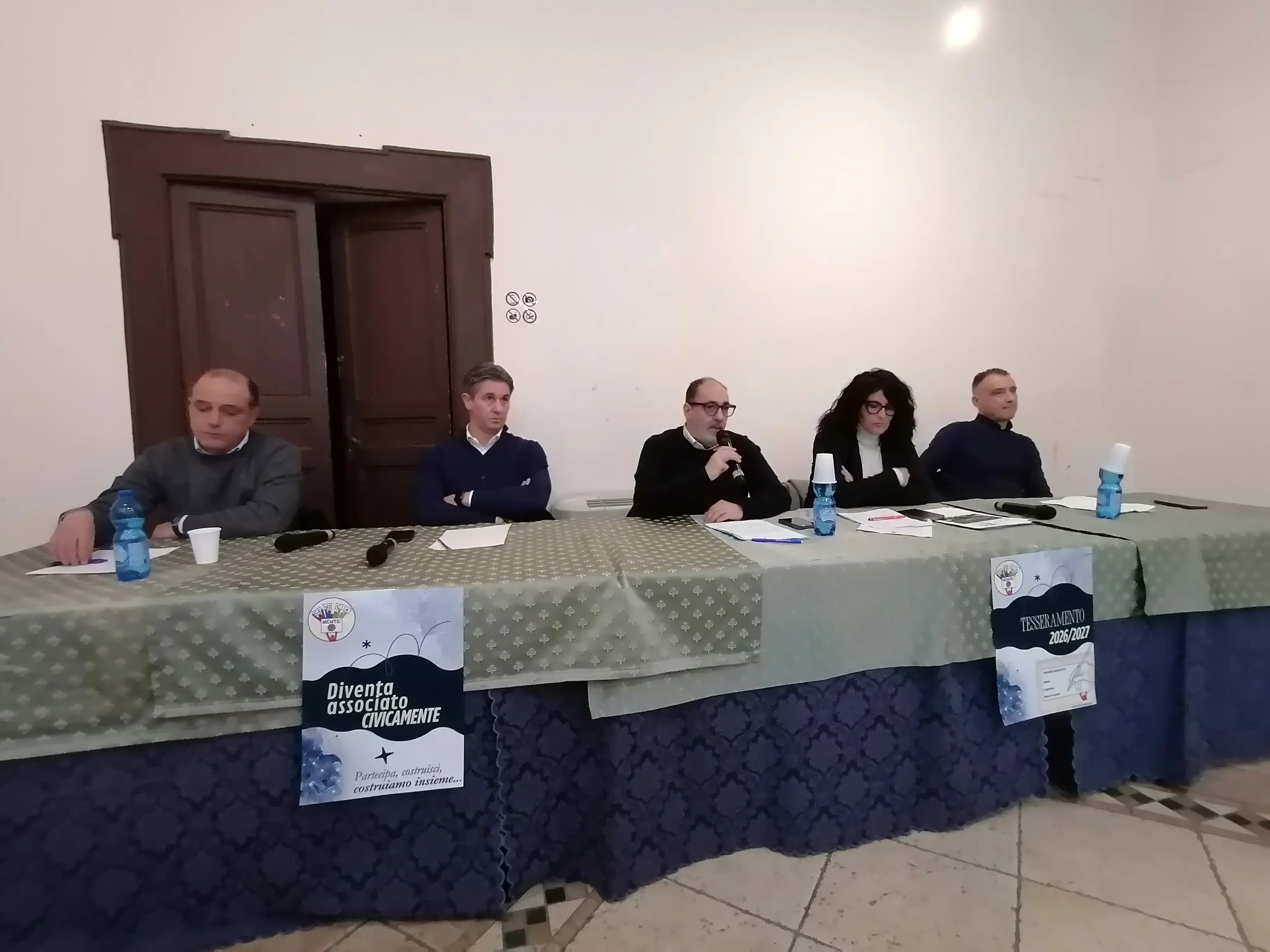 Castrovillari, Civicamente incontra imprese e lavoro: Donadio al tavolo con commercianti e giovani\n