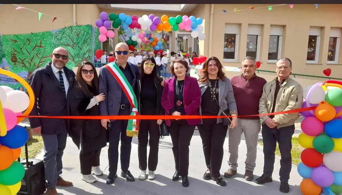 Melito, riapre lo storico asilo di via Turati: la struttura riqualificata torna a essere un presidio educativo per la comunità\n