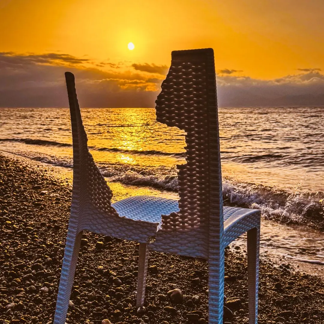 Dove la luce ricuce le crepe\n