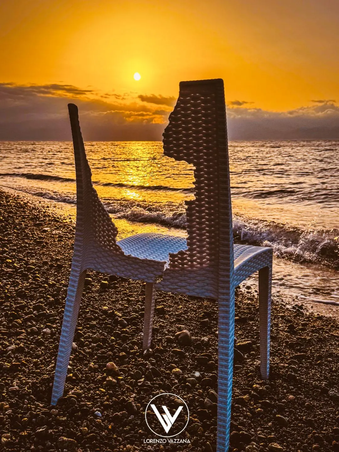 Dove la luce ricuce le crepe\n