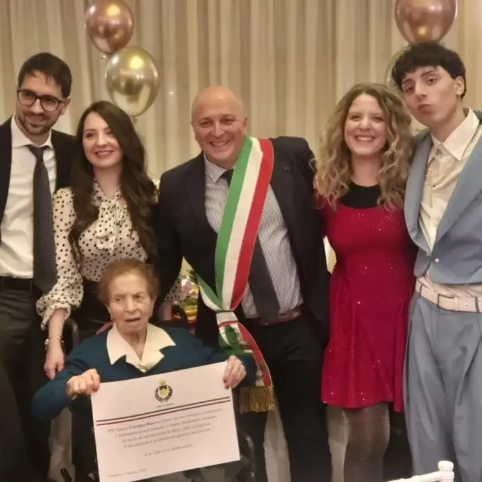 Cosenza festeggia i 100 anni di Carolina Blasi: una vita tra fede, memoria e solidarietà\n